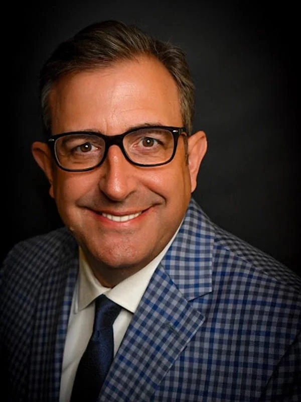 Dr. Glenn Simonelli, DDS, prosthodontist.
